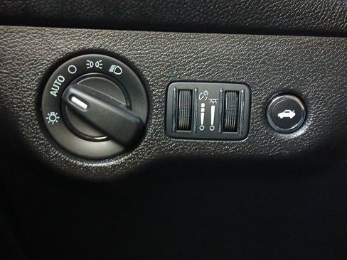 Used 2023 Dodge Challenger SXT RWD image 12