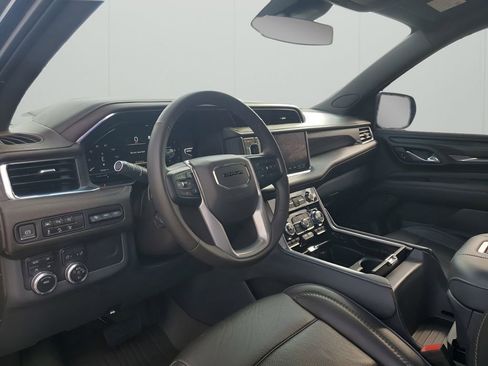 Certified 2023 GMC Yukon XL Denali AWD/4WD image 31