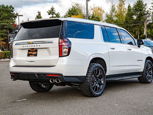 Used 2022 Chevrolet Suburban High Country image 4