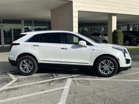Used 2020 Cadillac XT5 Premium Luxury image 5