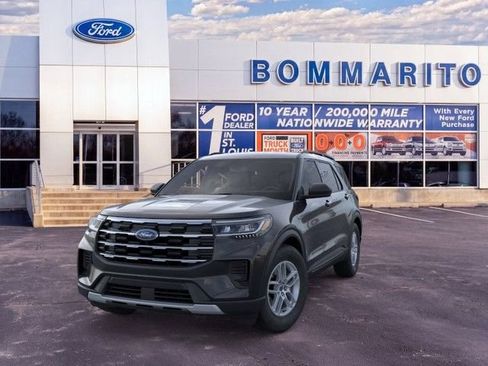 New 2026 Ford Explorer Active AWD/4WD image 2