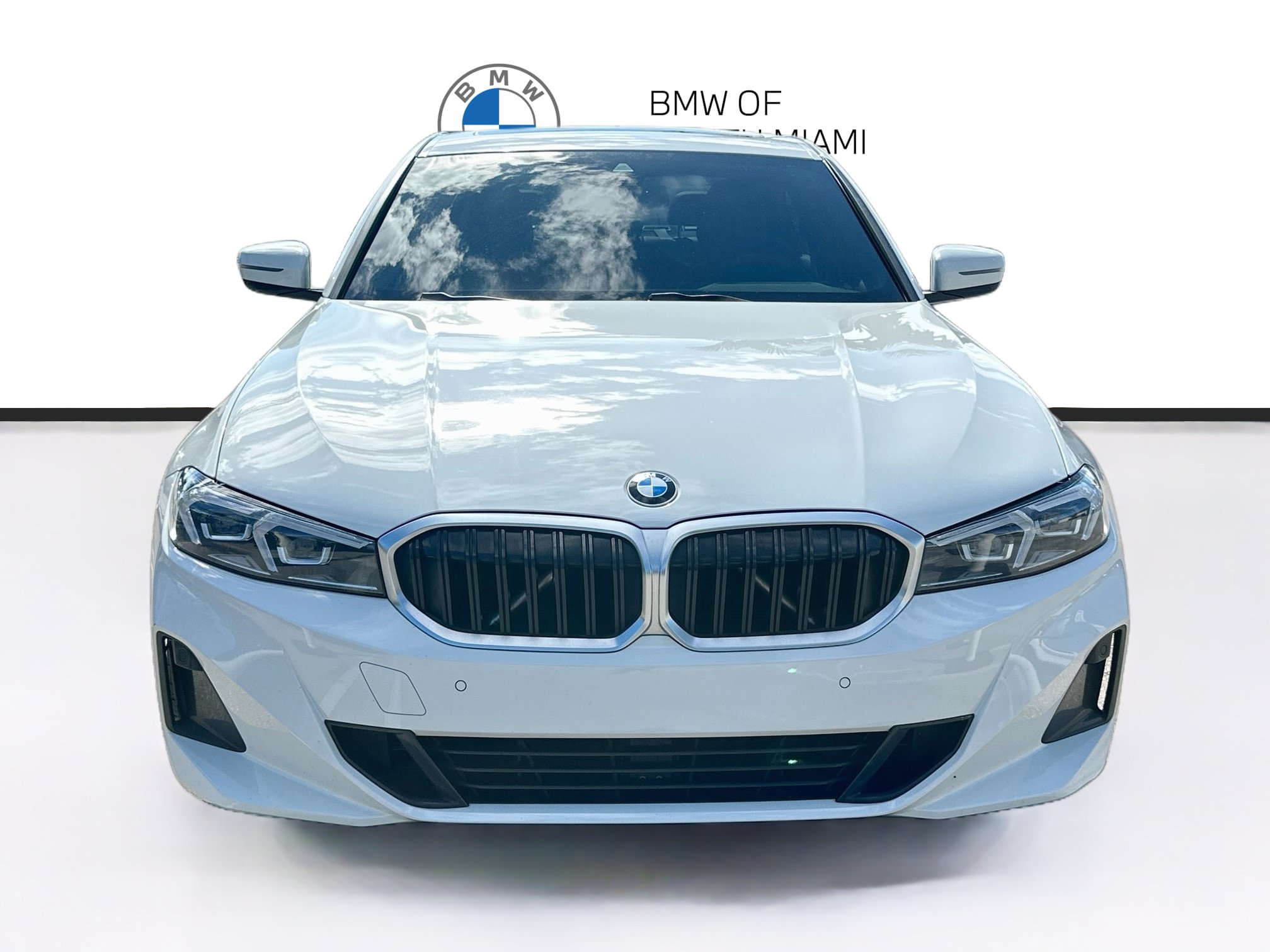 Used 2023 BMW 330i Sedan w/ Convenience Package RWD image 2