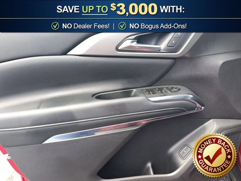 Used 2026 Chevrolet Traverse LT w/ Sun and Wheel Package FWD image 16