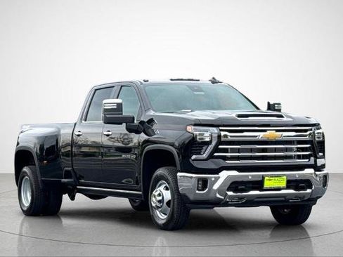 New 2026 Chevrolet Silverado 3500 LTZ w/ LTZ Convenience Package AWD/4WD image 2