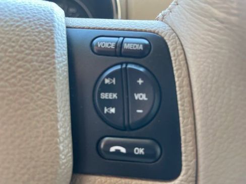 Used 2008 Ford Explorer XLT image 18