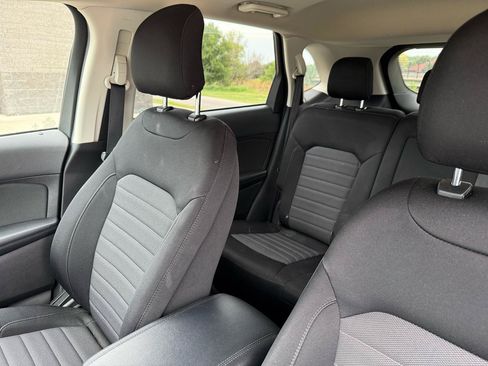 Used 2017 Ford Edge SE AWD/4WD image 12