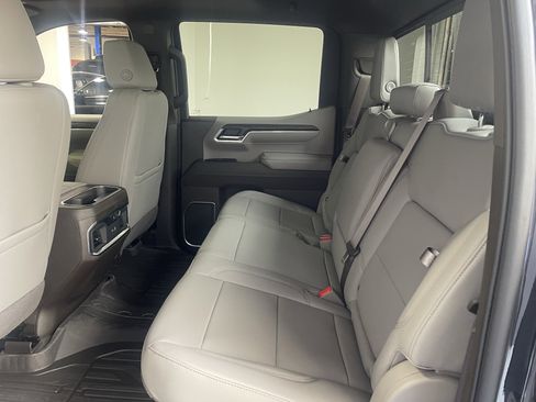 New 2026 GMC Sierra 1500 SLT w/ SLT Premium Plus Package AWD/4WD image 7