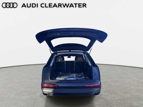 Used 2025 Audi Q7 2.0T Premium w/ Convenience Plus Package image 5