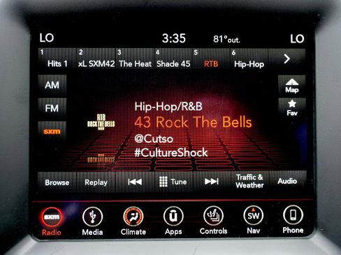 Used 2018 Dodge Durango GT image 39