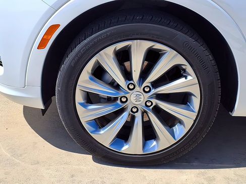 Used 2025 Buick Envista Avenir FWD image 22
