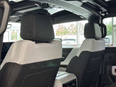 Used 2025 GMC Hummer EV 3X AWD/4WD image 7