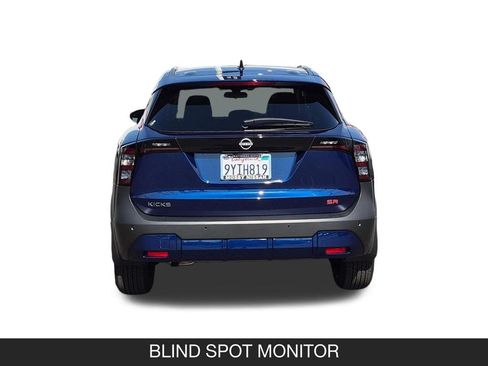 Used 2026 Nissan Kicks SR FWD image 8