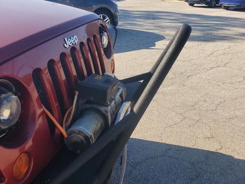 Used 2012 Jeep Wrangler Unlimited Sport image 32