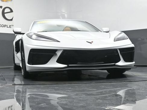 Used 2025 Chevrolet Corvette Stingray Preferred Conv w/ Z51 Performance Package RWD image 3