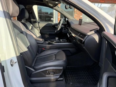 Used 2018 Audi Q7 3.0T Premium Plus AWD/4WD image 12