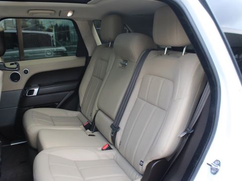 Used 2018 Land Rover Range Rover Sport HSE image 31