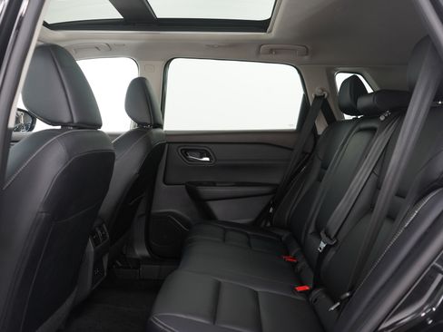 Used 2023 Nissan Rogue SL image 20