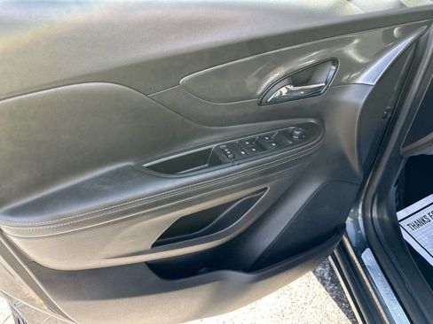 Used 2018 Buick Encore Preferred image 13