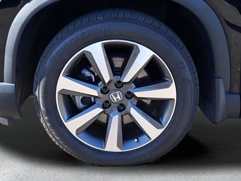 Used 2023 Honda Pilot Elite image 9