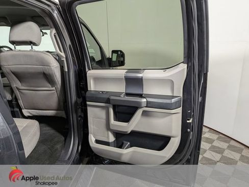 Used 2015 Ford F150 XLT w/ Equipment Group 302A Luxury AWD/4WD image 26