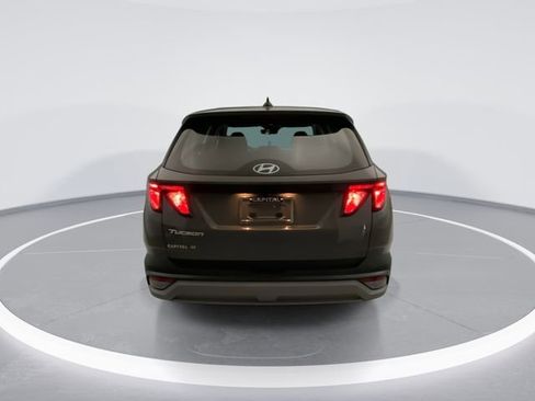 Used 2026 Hyundai Tucson SE FWD image 3