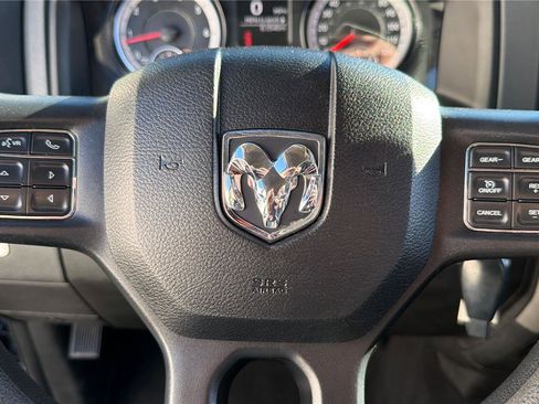 Used 2019 RAM 1500 Classic Warlock image 15