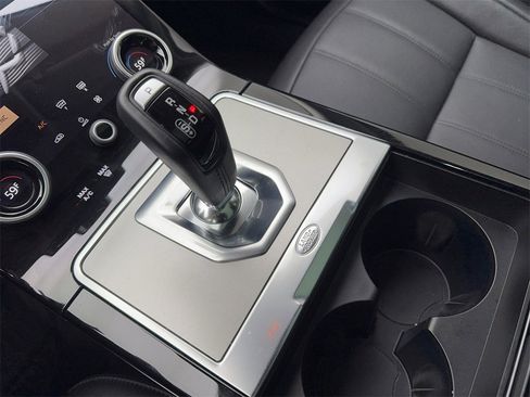 Used 2023 Land Rover Range Rover Evoque SE image 65