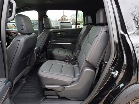 New 2026 Chevrolet Traverse Z71 w/ LPO, Floor Liner Package image 6