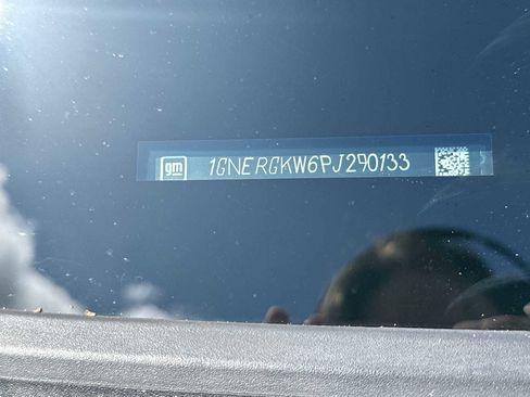 Used 2023 Chevrolet Traverse LT FWD image 27