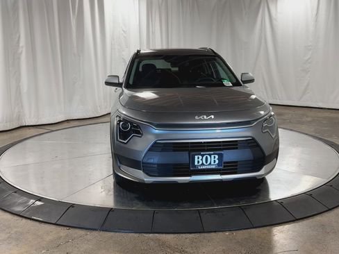 Certified 2025 Kia Niro LX image 5