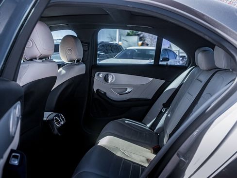 Used 2020 Mercedes-Benz C 300 4MATIC Sedan image 32
