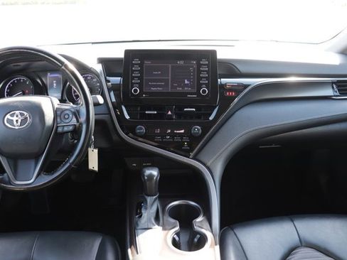 Used 2021 Toyota Camry SE FWD image 13