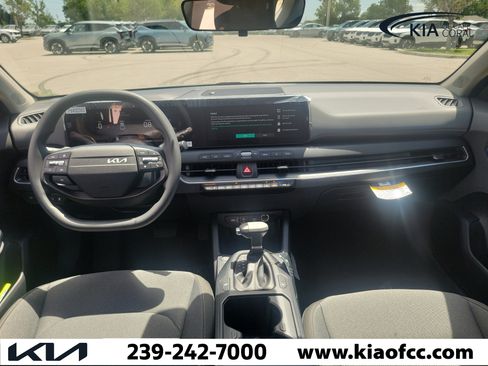 New 2026 Kia K4 FWD image 17