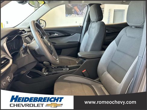 Used 2023 Chevrolet TrailBlazer LS AWD/4WD image 13
