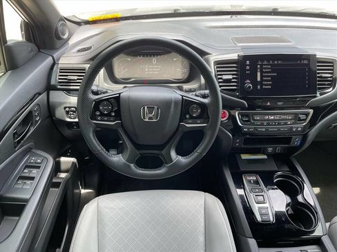 Used 2022 Honda Passport Elite image 3