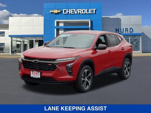 New 2026 Chevrolet Trax RS w/ Sunroof Package FWD image 9