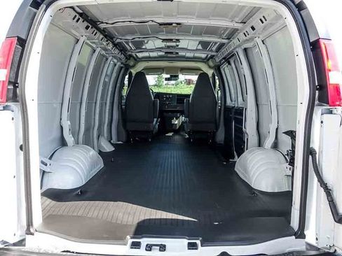 New 2026 Chevrolet Express 2500 w/ Communications Package RWD image 8