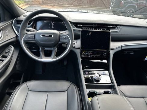 New 2025 Jeep Grand Cherokee L Limited w/ Black Appearance Package image 21