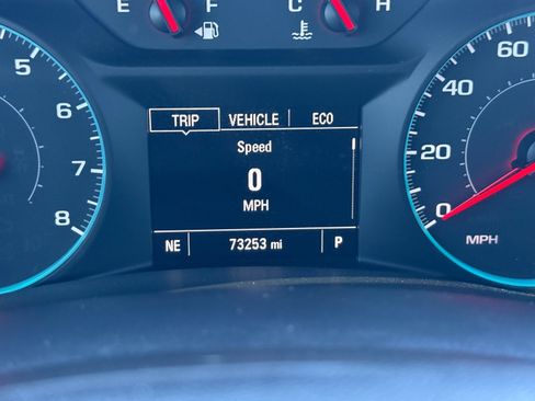 Used 2018 Chevrolet Equinox LS image 29