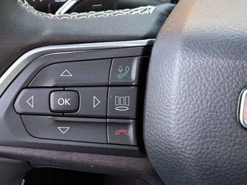 New 2025 Jeep Grand Cherokee Limited image 15