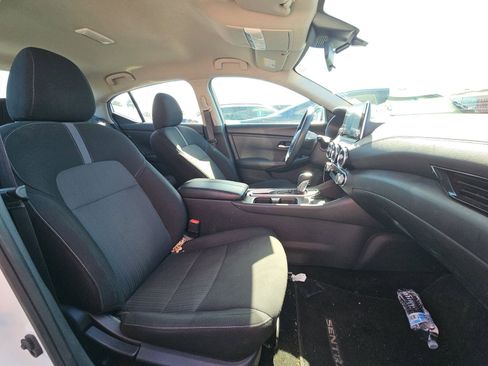 Used 2024 Nissan Sentra SV FWD image 10