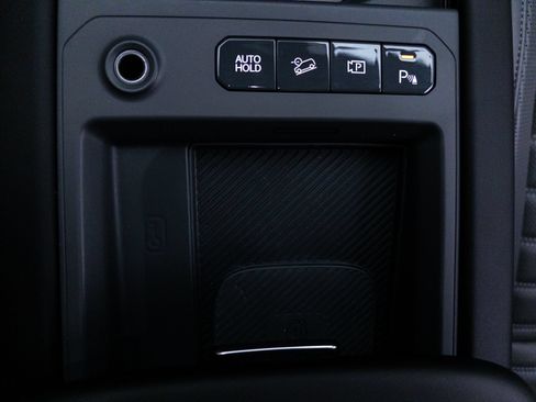 Certified 2024 Kia EV9 Land AWD/4WD image 33