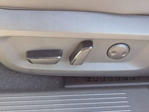 New 2026 Nissan Rogue Platinum w/ Platinum Premium Package image 16