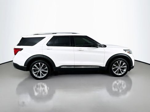 Used 2025 Ford Explorer Platinum w/ Ultimate Package AWD/4WD image 5