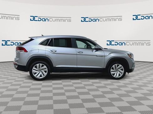 Used 2020 Volkswagen Atlas Cross Sport SE w/ Towing Package AWD/4WD image 9
