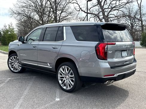 New 2026 GMC Yukon Denali w/ Denali Reserve Package image 3