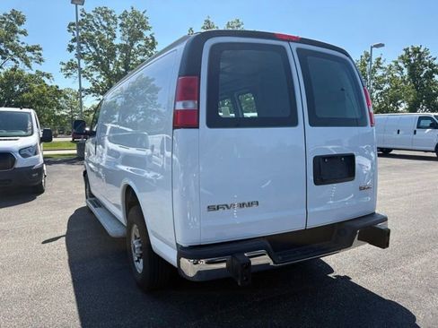 Used 2024 GMC Savana 2500 w/ Driver Convenience Package RWD image 3