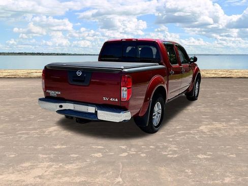 Used 2018 Nissan Frontier SV AWD/4WD image 11