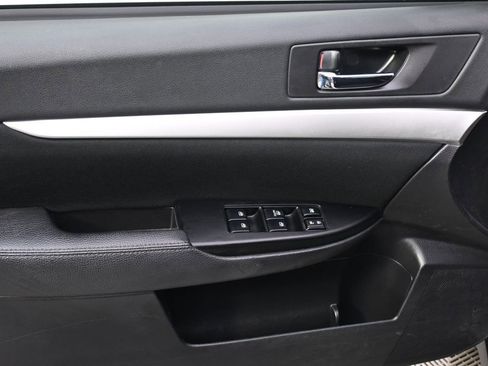 Used 2013 Subaru Outback 2.5i Premium image 22