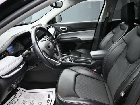 Used 2022 Jeep Compass Latitude w/ Convenience Group AWD/4WD image 11